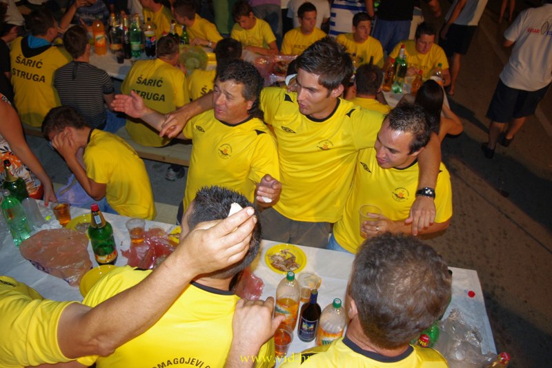 Nocprvaka2012 (13)